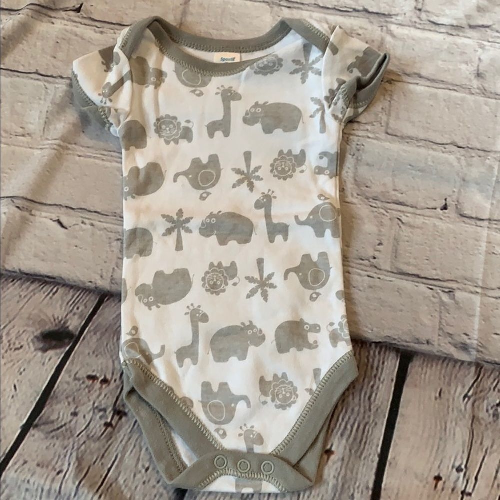 3/$25 Animal 🦓 Onesie